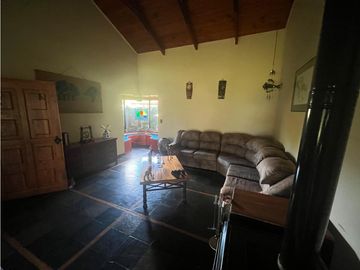 VENTA PARCELA PUCÓN / CASA Y 3 DEPARTAMENTOS