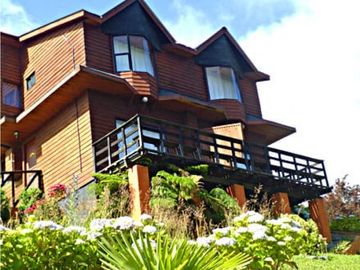 VENTA PARCELA PUCÓN / CASA Y 3 DEPARTAMENTOS