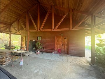 VENTA PARCELA PUCÓN / CASA Y 3 DEPARTAMENTOS
