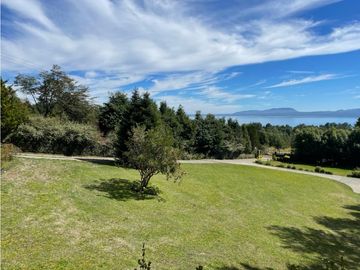 VENTA CASA VISTA  AL LAGO PUCÓN - CANDELARIA