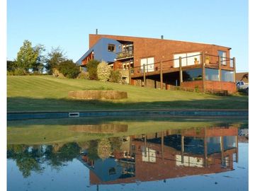 VENTA CASA MODERNA TEMUCO / LOMAS DEL CARMEN