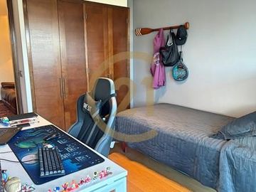 VENTA DEPARTAMENTO CON JARDIN PRIVADO 4 DORMS