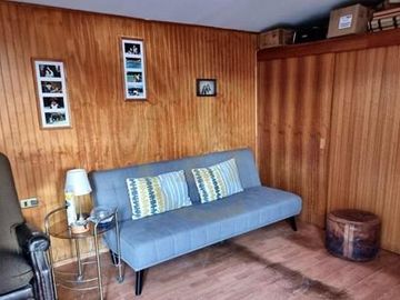 Se vende amplia casa en el sector  Collao