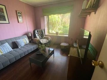 Se vende amplia casa en el sector  Collao
