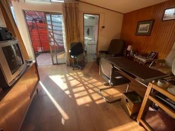 Se vende amplia casa en el sector  Collao
