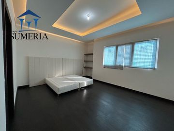 PRECIOSA CASA EN BOSQUES DEL VALLE ll