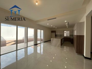 PRECIOSA CASA EN BOSQUES DEL VALLE ll