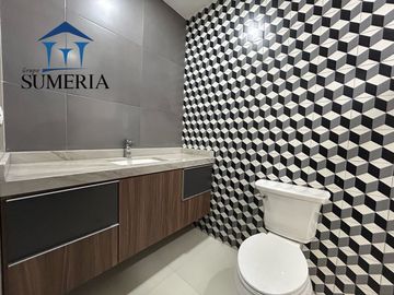 PRECIOSA CASA EN BOSQUES DEL VALLE ll