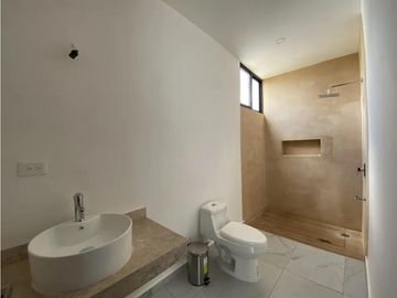 SE VENDE HERMOSA CASA DE UNA PLANTA Y TRES RECAMARAS EN DZITYA