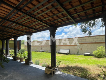 CASA EN VENTA - (3)