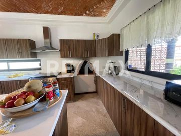 CASA EN VENTA - (3)