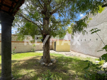 CASA EN VENTA - (3)