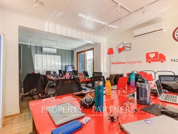 Casa en venta 3D/2B/Avenida Manquehue