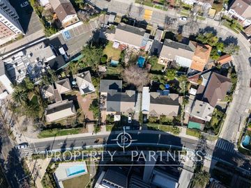Casa en venta 3D/2B/Avenida Manquehue