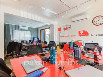Casa en venta 3D/2B/Avenida Manquehue