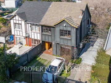 Casa en venta 3D/2B/Avenida Manquehue