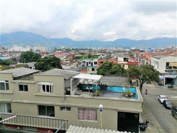 Arriendo/Venta de CASA COMERCIAL en PEREIRA
