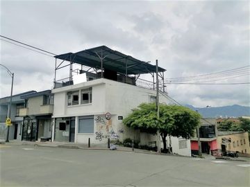 Arriendo/Venta de CASA COMERCIAL en PEREIRA