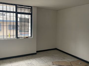 Arriendo/Venta de CASA COMERCIAL en PEREIRA
