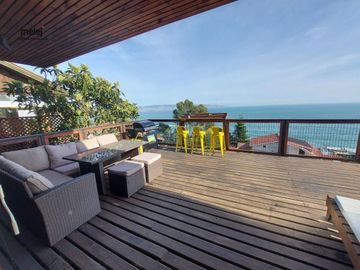 Vendemos Casa con Maravillosa Vista al Mar, El Encanto, Reñaca