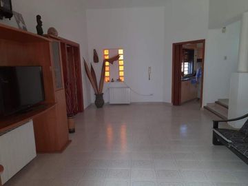 Casa en venta, Oportunidad, potencial comercial Granja de Funes, Zona norte, Córdoba