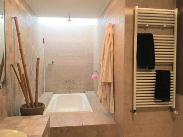 Casa (uso comercial) en venta, Cerro de las  Rosas. En pleno Tejeda, Zona norte