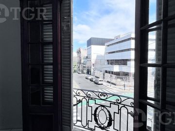 Venta Casa 6 ambientes con parrilla en Constitución
