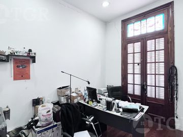 Venta Casa 6 ambientes con parrilla en Constitución
