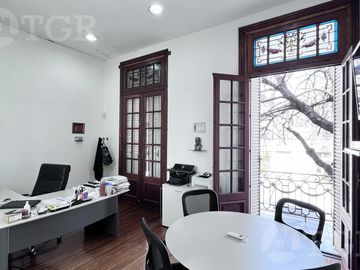 Venta Casa 6 ambientes con parrilla en Constitución