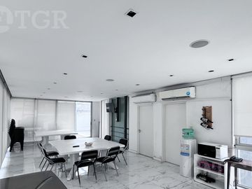 Venta Casa 6 ambientes con parrilla en Constitución