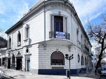 Venta Casa 6 ambientes con parrilla en Constitución