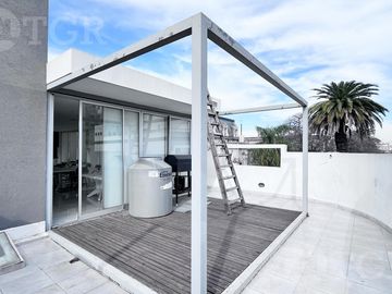 Venta Casa 6 ambientes con parrilla en Constitución