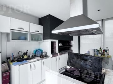 Venta Casa 6 ambientes con parrilla en Constitución