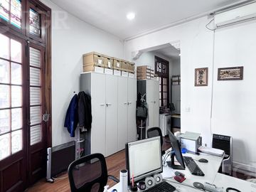 Venta Casa 6 ambientes con parrilla en Constitución