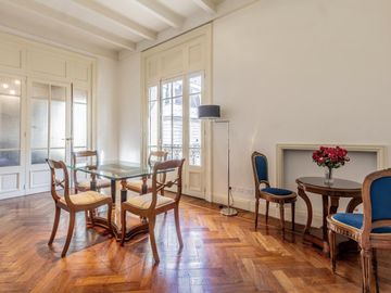 Piso 4 Ambientes con balcónes francés y baulera en Recoleta APTO CREDITO