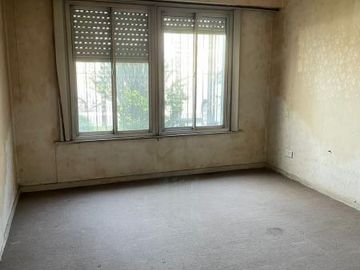 Casa en venta - 3 Dormitorios 2 Baños - Local - 370Mts2  San Vicente