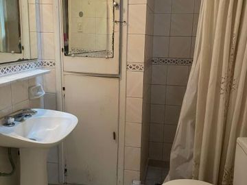 Casa en venta - 3 Dormitorios 2 Baños - Local - 370Mts2  San Vicente
