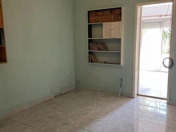 Casa en venta - 3 Dormitorios 2 Baños - Local - 370Mts2  San Vicente