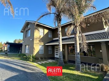Casa en venta en Canning