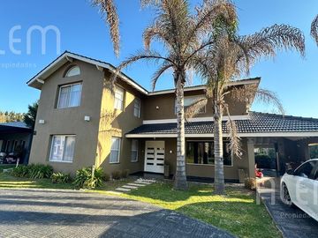 Casa en venta en Canning