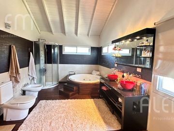 Casa en venta en Canning