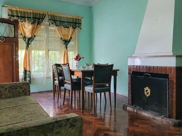 OPORTUNIDAD - A pasos de Boulevard de 25 de Mayo - Casa 3 dormitorios en VENTA - Merlo Sur