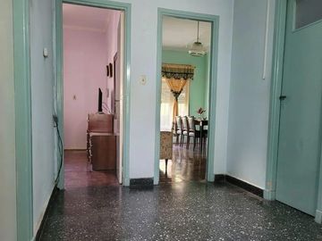 OPORTUNIDAD - A pasos de Boulevard de 25 de Mayo - Casa 3 dormitorios en VENTA - Merlo Sur