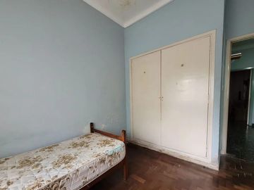 OPORTUNIDAD - A pasos de Boulevard de 25 de Mayo - Casa 3 dormitorios en VENTA - Merlo Sur