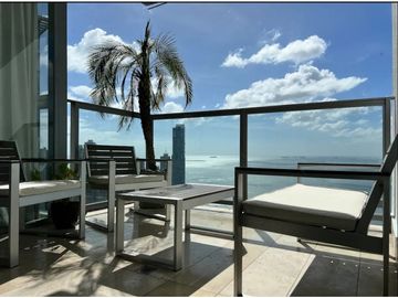Se Vende Apto de 156m2 en Yoo Tower, Avenida Balboa