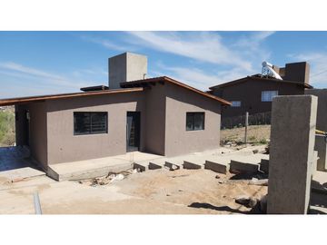 VENTA CASA A ESTRENAR 2 DORMITORIOS VILLA SANTA CRUZ DEL LAGO