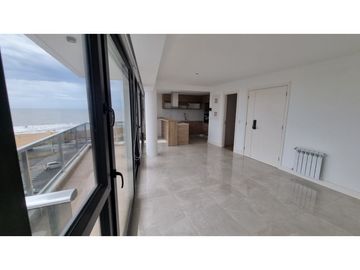 PISO DE 95 mts2 STROBEL y LA COSTA