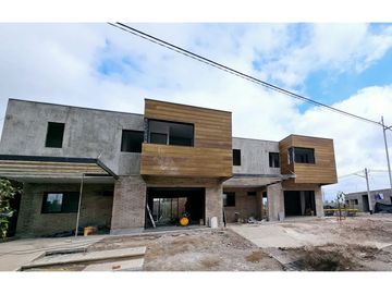 CASA TIPO DÚPLEX · VENTA · VISTA OLIVA· A ESTRENAR· 3 DOR ·MAIPÚ