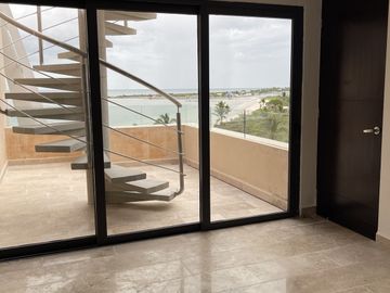 Penthouse en venta frente al mar de Telchac Yucatán