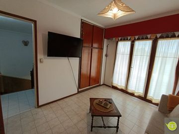 Chalet 4 ambientes, patio, garage. Caisamar. Toma departamento en MDP